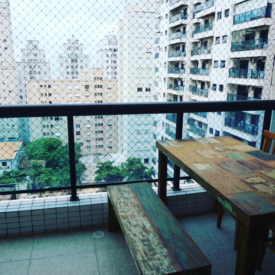 Apto Aconchegante: Beachfront Comfort with BBQ & Daily Cleaning Guaruja Exterior photo