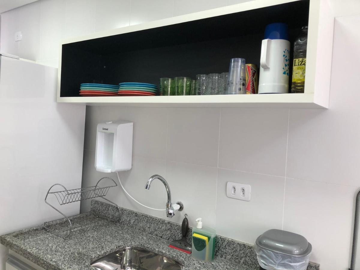 Apto Aconchegante: Beachfront Comfort with BBQ & Daily Cleaning Guaruja Exterior photo
